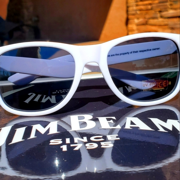 Jim Beam Chicago Cubs Sunglasses in White 10 pack - Picture 2 of 4